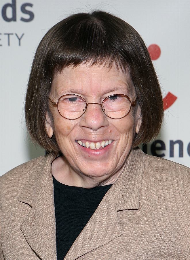 Lots of Rappers and Web Video Stars born today, but they don\t count...so Happy Birthday Linda Hunt! 