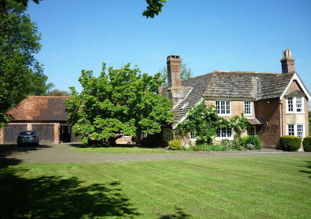 WCEC_'s tweet photo. @WCEC_ Recent planning approval granted for a annexe over the existing garage/workshop, to a Grade II* Listed house http://t.co/iWHM4C9gnB