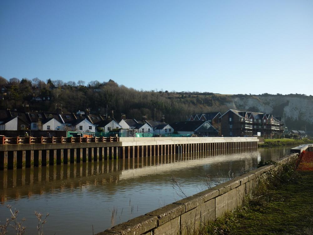 WCEC_'s tweet photo. Latest photos from the #Lewes project showing the completed river wall http://t.co/HwazH6NqDy