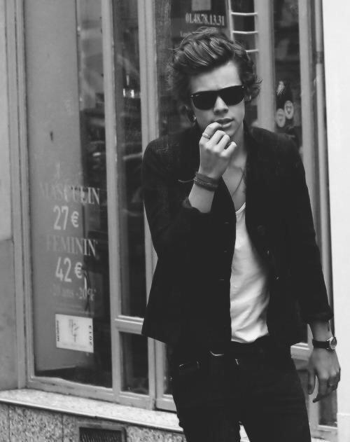 Morning, keep a smile on even though it hurts sometimes x