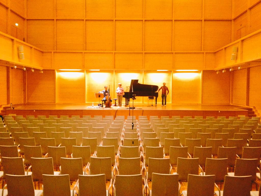 ClassicalArts_'s tweet photo. #Recordings with #ThomasAuner at the birthplace of #FranzLiszt in Raiding. The acoustic is amazing. http://t.co/umyoVOjK8E