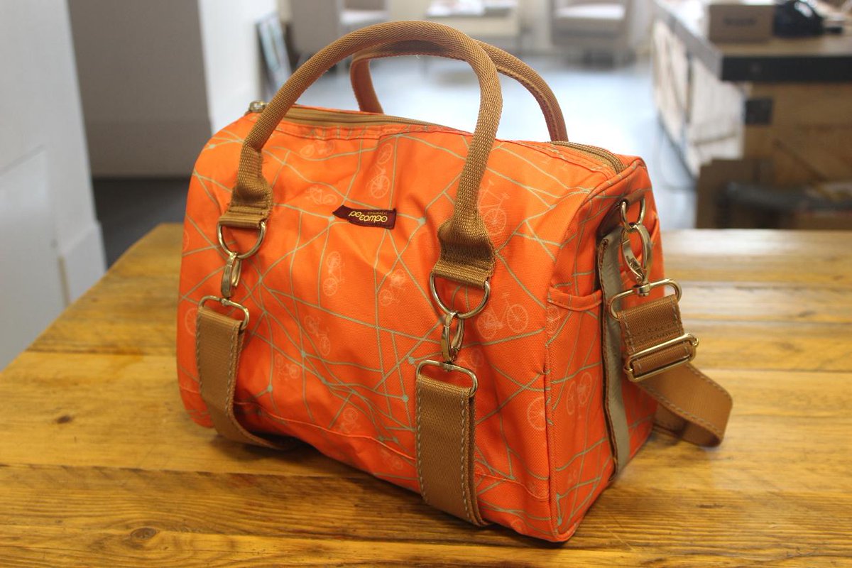 TtlWomenCycling's tweet photo. Retweet this tweet to win this lovely bike-friendly bag from @po_campo. The winner will be announced on Tuesday! http://t.co/11zE20GHYu