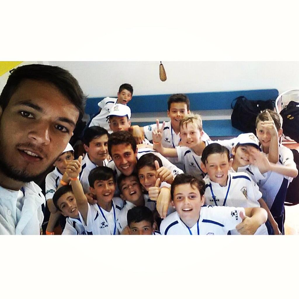 AntonioSantan35's tweet image. Hoy jornada de descanso en el mundialito. Mañana volvemos con muchas ganas. Ganemos o perdamos siempre disfrutando