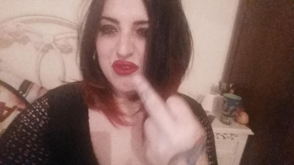CourtneyDelray's tweet photo. #worshipme #spoilme #paypig #boobworship #femdom 
#Finacialdomination 
#RT http://t.co/qTk2WptC8S