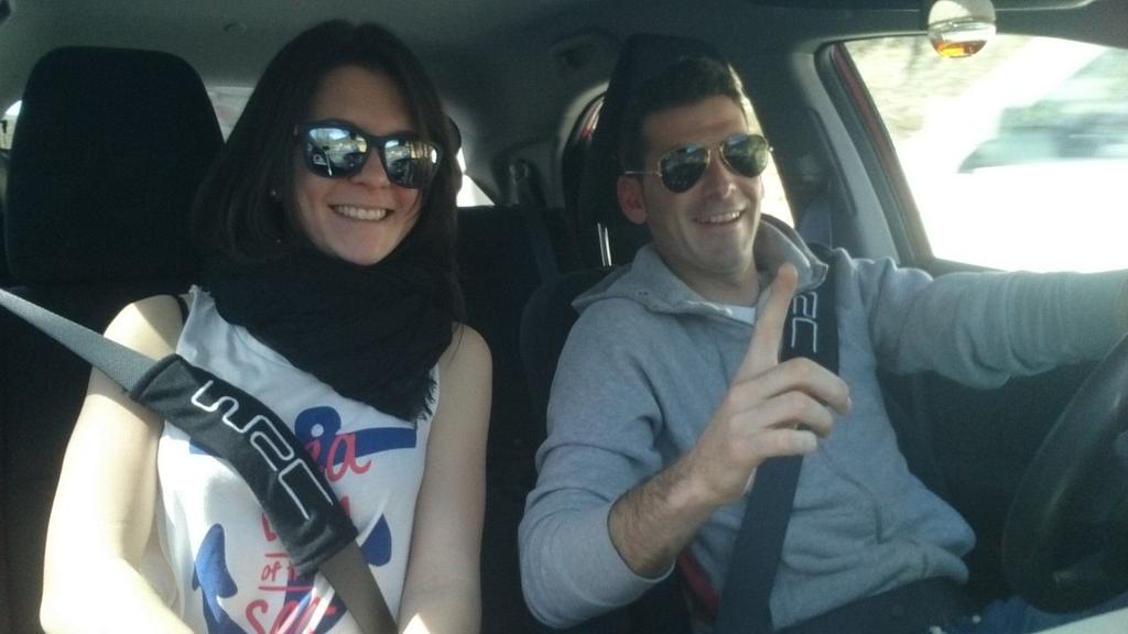21_torrijos's tweet photo. De camino a #Logroño con @Carol20_P http://t.co/f6R8IwSCtB