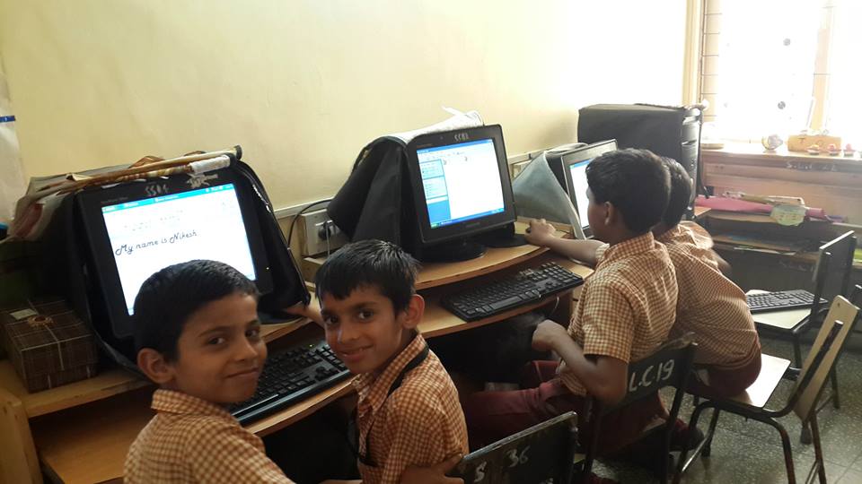 SshrishtiTrust's tweet image. Computer classes at Sshrishti Learning Centre #audiovisuallearning #SshrishtiTrust
