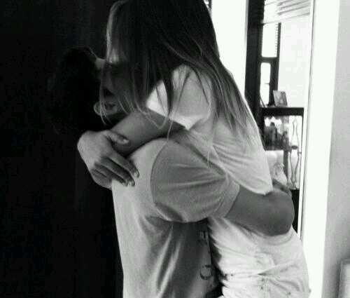 wellgarbageear's tweet image. あなたに出会わなければ
きっと今ごろ
違う人生を歩んでいたんだろうな。
そして
違う誰かと過ごして
平凡に生きていたんだろうな。
あなたを知らなければ
きっとこんなに
辛くて苦しい思いもしなくて
でも、
幸せな気持ちも知らなかった。