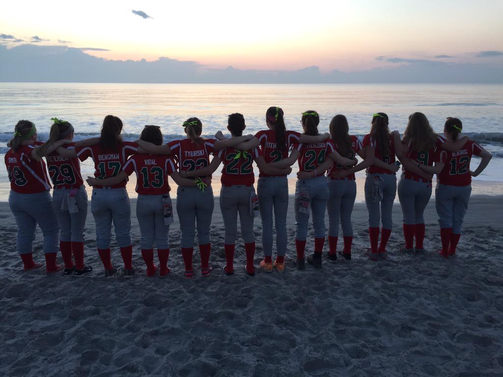 OHRocketSB's tweet photo. Checking out the sunrise before our 1st Game today! #BowGameIsStrong #Sunrise http://t.co/InQkYJN6T4