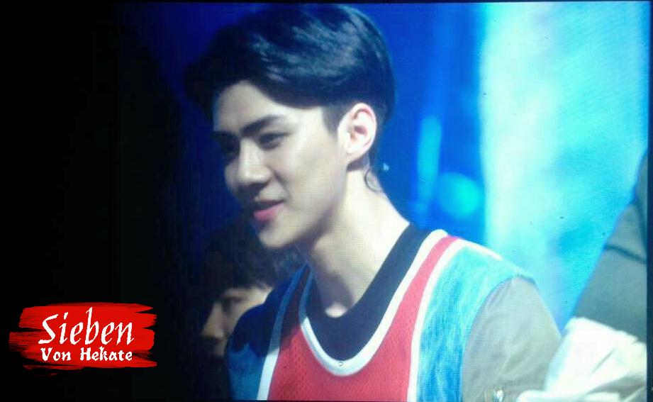 Finally Sehun In Black Hair After 3 Years Celebrity Photos OneHallyu