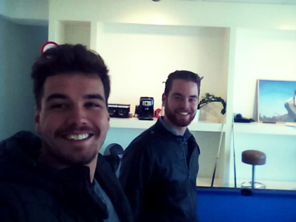 CrossXvest's tweet photo. Lens opgehaald, nu nog tas inpakken voor de reis @Budgetcam http://t.co/Cohe5xvrri