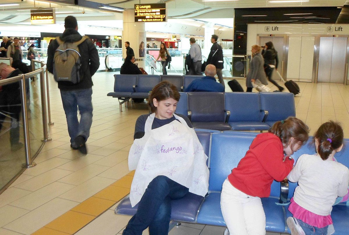 Fedango's tweet image. #Discreet #Breastfeeding in public @BreastFeeding  #airports