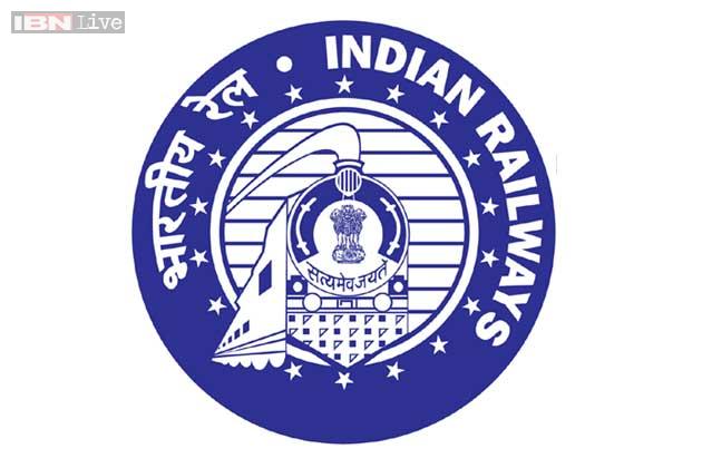 CNNnews18's tweet photo. Online train ticket bookings touch 13.45 lakh on April 1
http://t.co/yv0lj8qXML http://t.co/bBxEtYE8xj