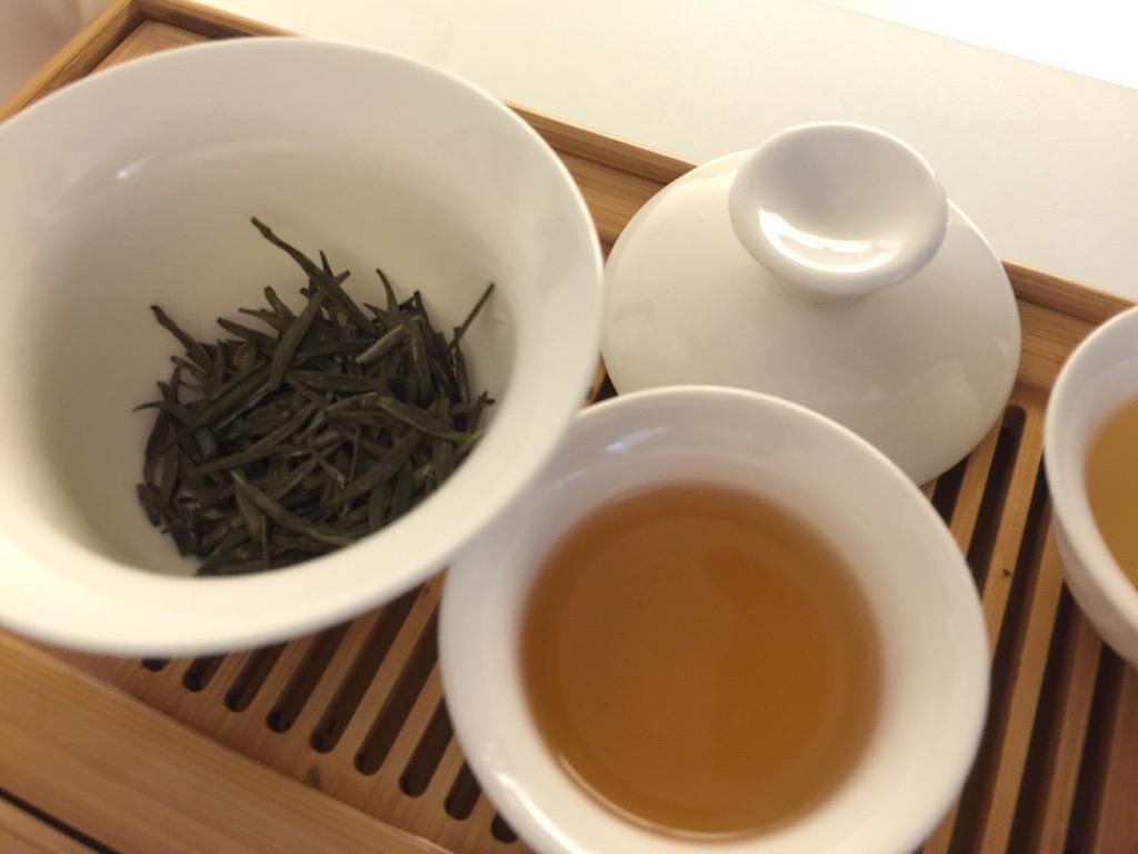 nzieber's tweet image. Thank you @ihrd for the delicious tea.  What a great #TeaTableProject experience! cc @teatableproject