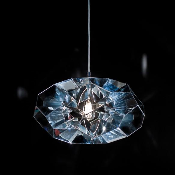 The Diamond reflects light from it's multidimensional form. Contact us: Ships out in 3 days! ow.ly/L03ZP
