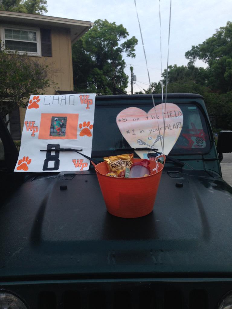 Chad_Whitehead's tweet photo. When you have the best girlfriend in town>> @heathertabag http://t.co/Fs9DO42Bi7