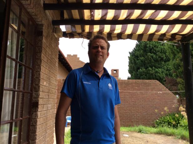 RT <a href="/MaffiesFan/">Maffies Fan</a>: Former <a href="/NWUMafikeng/">EFFSC NWUMafikeng</a> Sports Administrator <a href="/RhinoNWUsports/">Ryan Pivalizza</a> supports #WorldAutismDay <a href="/AutismSA/">Autism SA</a>