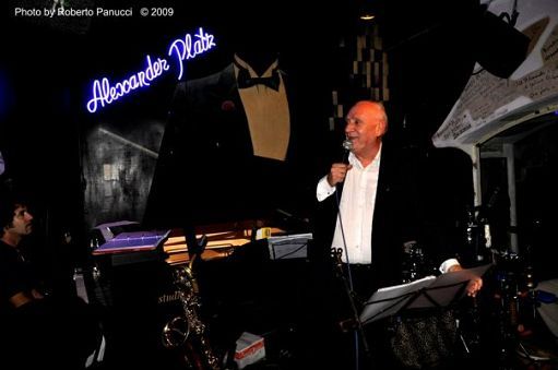 FedericaAnto2's tweet photo. #GiampieroRubei
Si è spento un grande del Jazz romano, ma soprattutto un amico!
Un bacio Giampiero! @radioalexplatz http://t.co/70CY2i9Aot