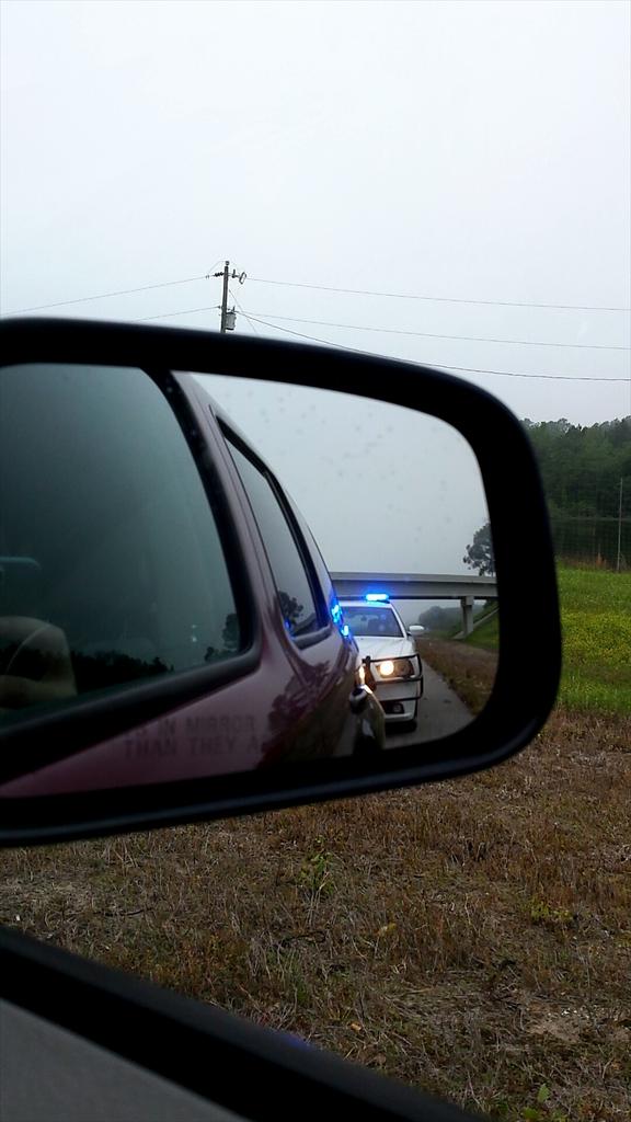 lude_maa's tweet photo. Georgia police got my dads neck😂😂 #35over http://t.co/KohIPUv8gJ