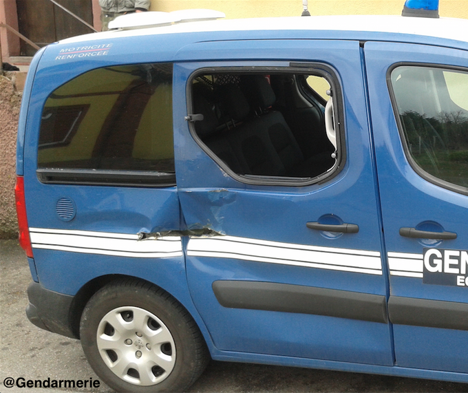 Voir l'image sur Twitter