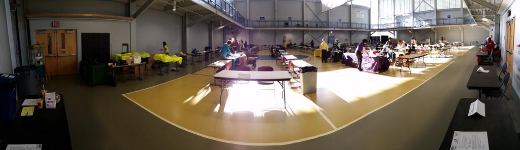 Vendors are filtering in and setting up!