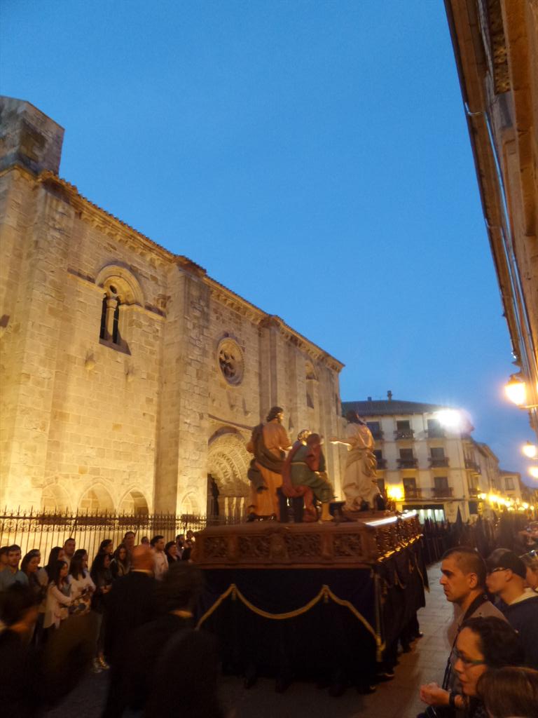viajanteana's tweet photo. Desde #Zamora #JuevesSanto Muy pronto la #SemanaSantaZamora  en mi #blog http://t.co/aA5UvQhELv