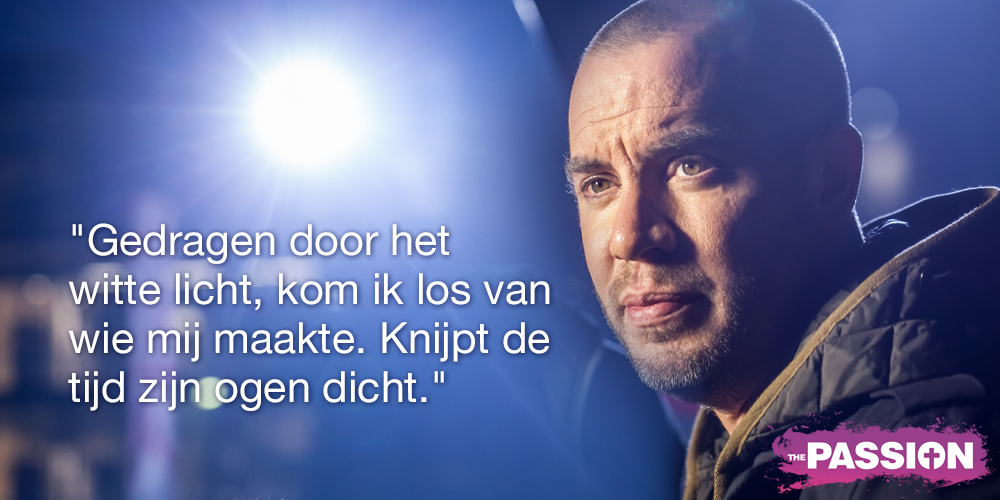 "Gedragen door het witte licht, kom ik los van wie mij maakte. Knijpt de tijd zijn ogen dicht." #TP15 #Judas