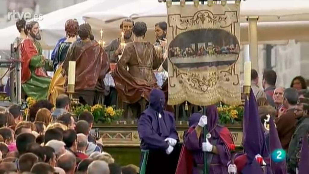 Avila_CyL's tweet photo. Retransmisión de la procesión de los Pasos desde Ávila en @la2_tve , http://t.co/bcEUFbUMox vívela en directo http://t.co/215xUshcIy
