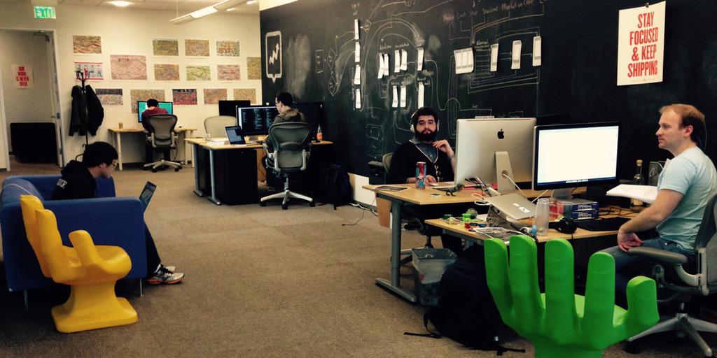 Robinhood on Twitter: "Some of the first Robinhoodlums, hard at work in our  old office in Redwood City, CA. #RobinhoodRewind http://t.co/iHKYtxm002"