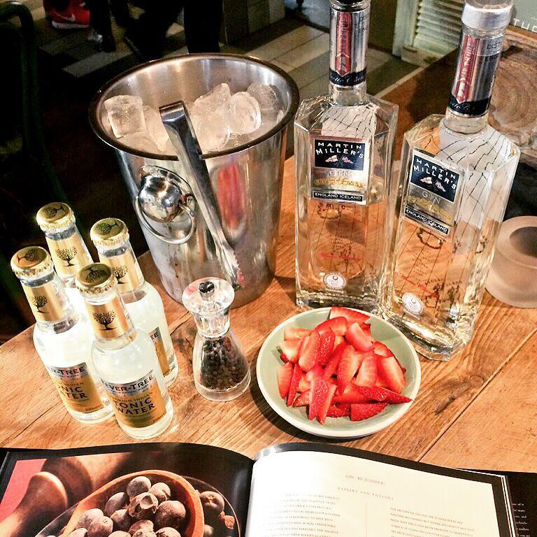 The ingredients for a top Bank Holiday:
#MartinMillersGin
<a href="/FeverTreeMixers/">Fever-Tree Mixers</a>
#ice
#strawberry
#BlackPepper
#Sunshine!