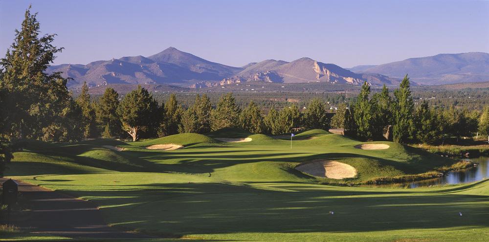 EagleCrestLodge's tweet photo. Get Golf Ready female golf clinic is approaching. Reserve your spot now. See more: http://t.co/ZhLfb7jPHe http://t.co/HTJ24YmVZo