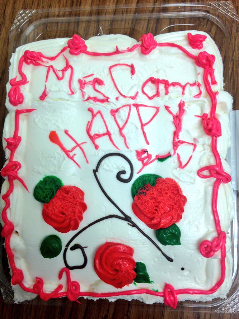 EmilyCammarata's tweet photo. "We ran out of room, but it'll still taste good we think" 😂😂😂 #teacherlife #beststudentsever http://t.co/6uTbxFwomB