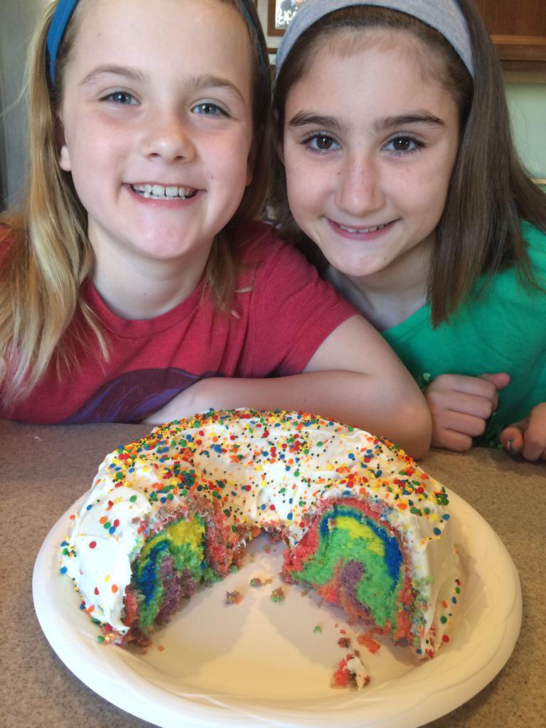 ahines324's tweet photo. Spring break fun...baking with @Duff_Goldman...#nextgreatbaker #duffrocks http://t.co/UmfdBj1Jqx