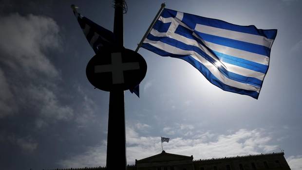 globeandmail's tweet photo. Greece tells creditors it will run out of cash on April 9 http://t.co/Dkz28xrLno From @GlobeBusiness http://t.co/bXWbh5X4ub