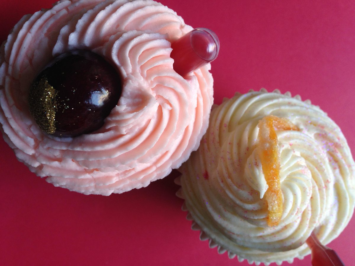 cocktaillovers's tweet photo. Forget Easter eggs, we've got Cosmo and Amaretto Choc Cherry #cuptails from @LenaRoseBakery – yumz! http://t.co/8vx9Z4YZIa