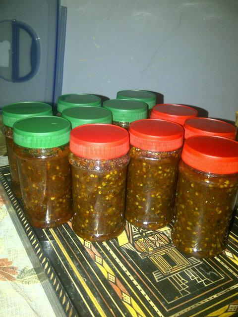 meitarambitan's tweet photo. Sambel ikan roa lagi... http://t.co/cU4QIjyKh6