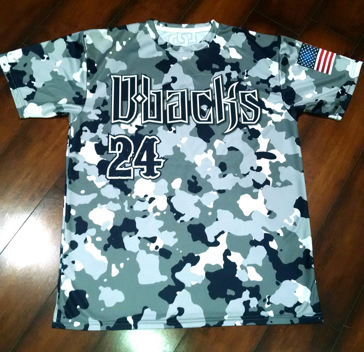 DO_Apparel_'s tweet image. Are you ready?  #DBacks are! #FASTturn #madeintheusa