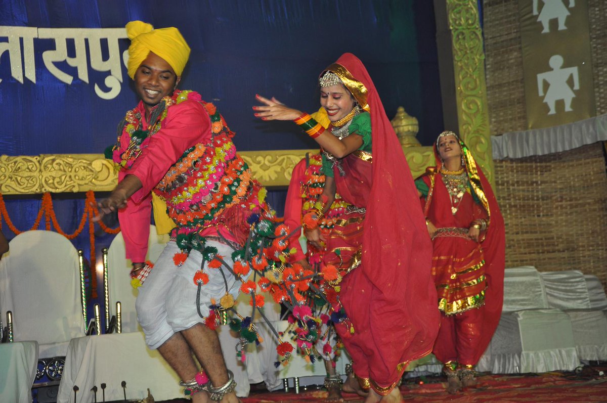 BisargaShopping's tweet photo. This Was The Dance of #Sonial! Renamed: "SRIMATI MARIA LUISA DOS SANTOS JESUS SONIA GANDHI"! #Kolkata #Delhi #Mumbai http://t.co/Ts9FR04yI7