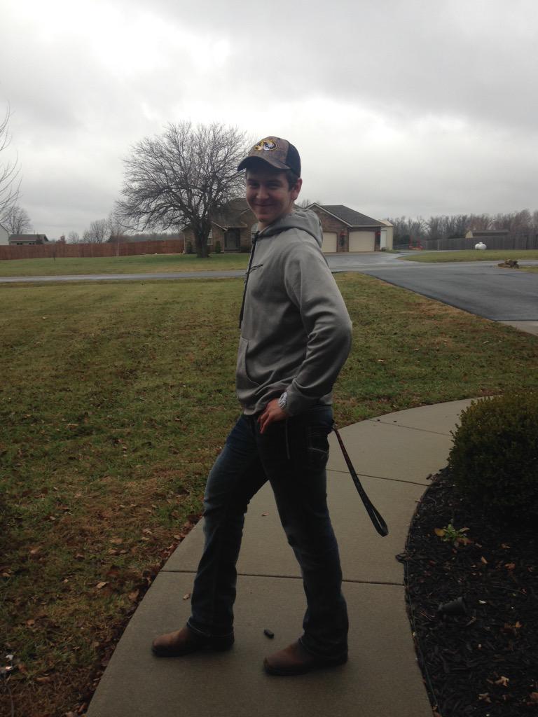 Amberdavism's tweet photo. Happy bday @GarrettCline_ http://t.co/WyLrvNVR8K