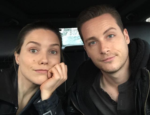 SophiaBush's tweet photo. Soooo y'all seem to really love @derekhaas Q&As. @jesseleesoffer & I were wondering...should we do one?? #curiousface http://t.co/es8tEyUKH5