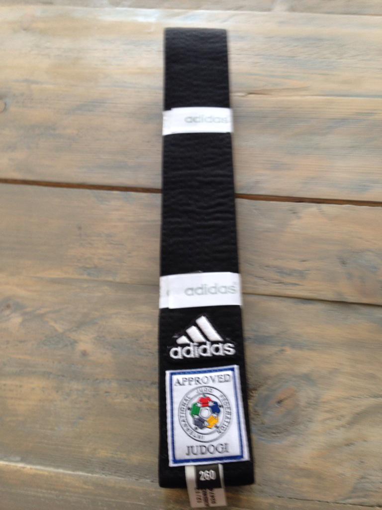 Helemaal compleet nu! Opnieuw bedankt , nu voor de band <a href="/NihonSport/">Nihon Sport</a>