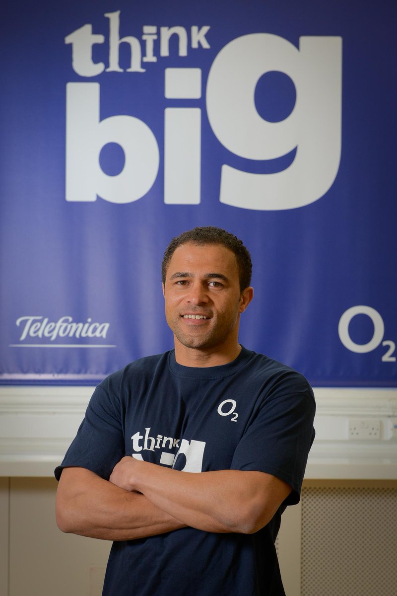 O2's tweet photo. Teaming up with @O2UKThinkBig and #O2Touch - get work experience with @Jason15Robinson: http://t.co/hXYtZXqcIB http://t.co/HKVZ2Nkbu0