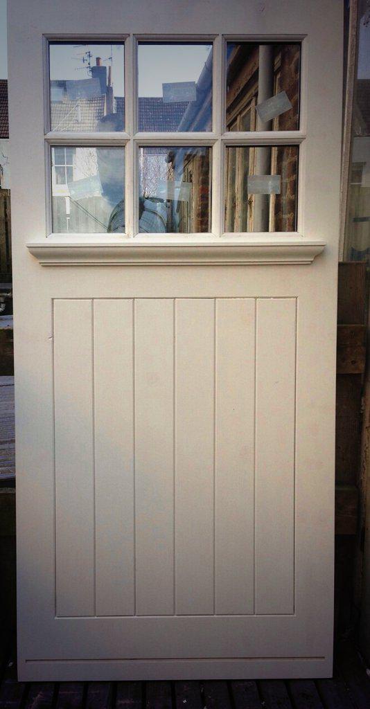 _AATaylor's tweet photo. From front doors to exciting circular double glazed windows - Here's some projects completed in time for #Easter http://t.co/ASJALTntPA