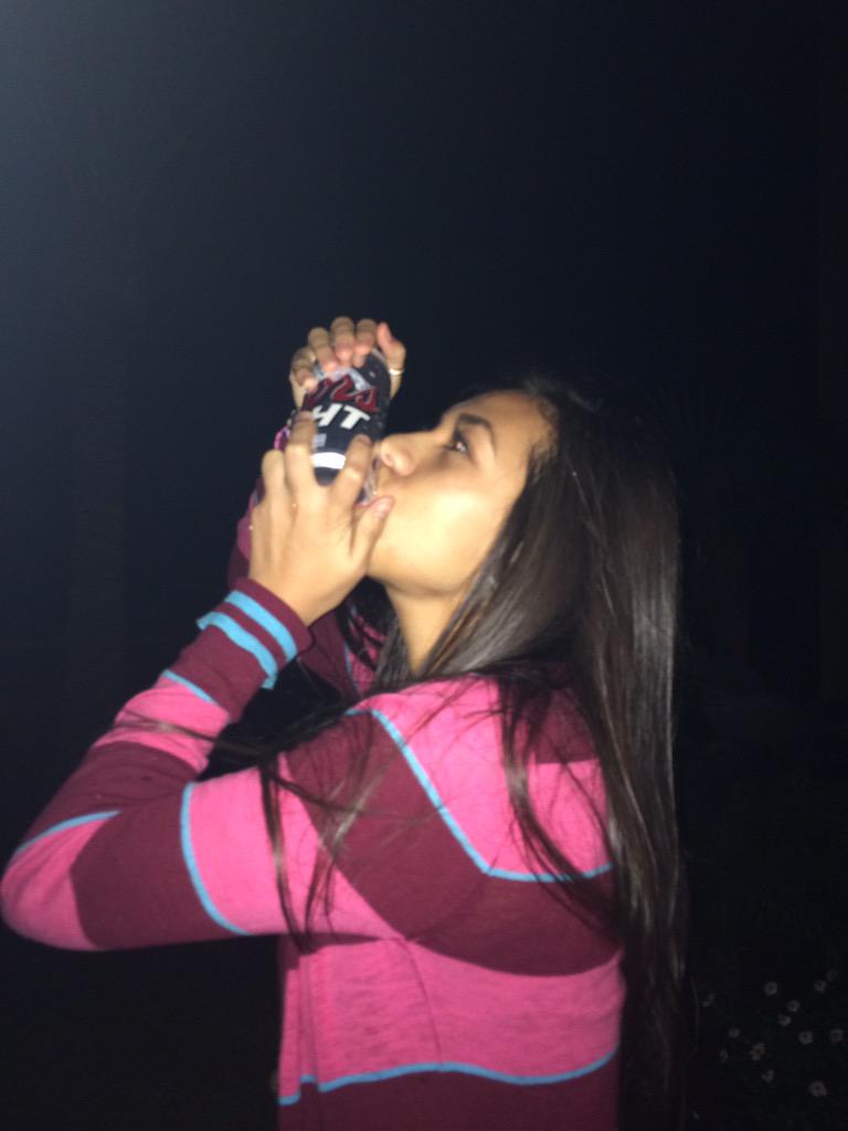 LEX2SOURNANASTY's tweet photo. Just trying to get you guys pumped for #springbreak party with this party animal🍻🍺 http://t.co/JsUbpUWseN