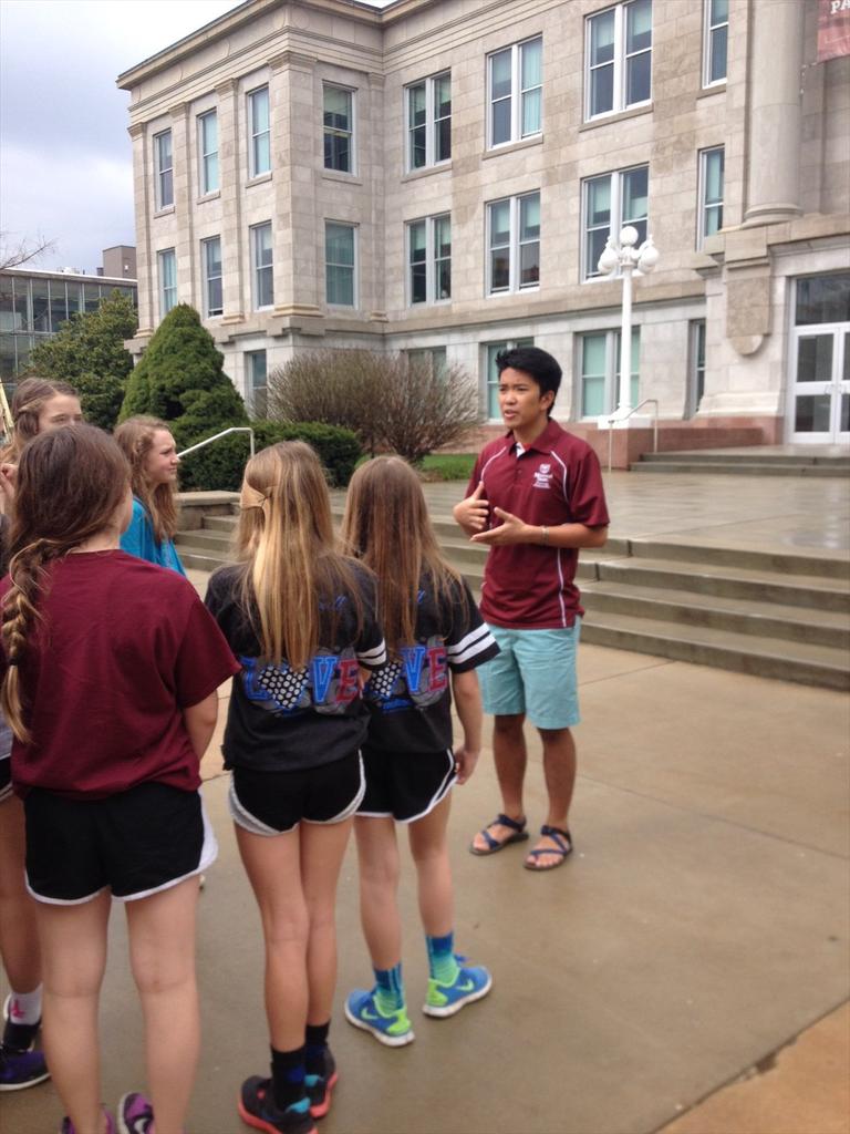 officialSPS's tweet image. .@WilsonsCreekInt six-graders are touring @missouristate to explore potential careers they chose. #learningispersonal