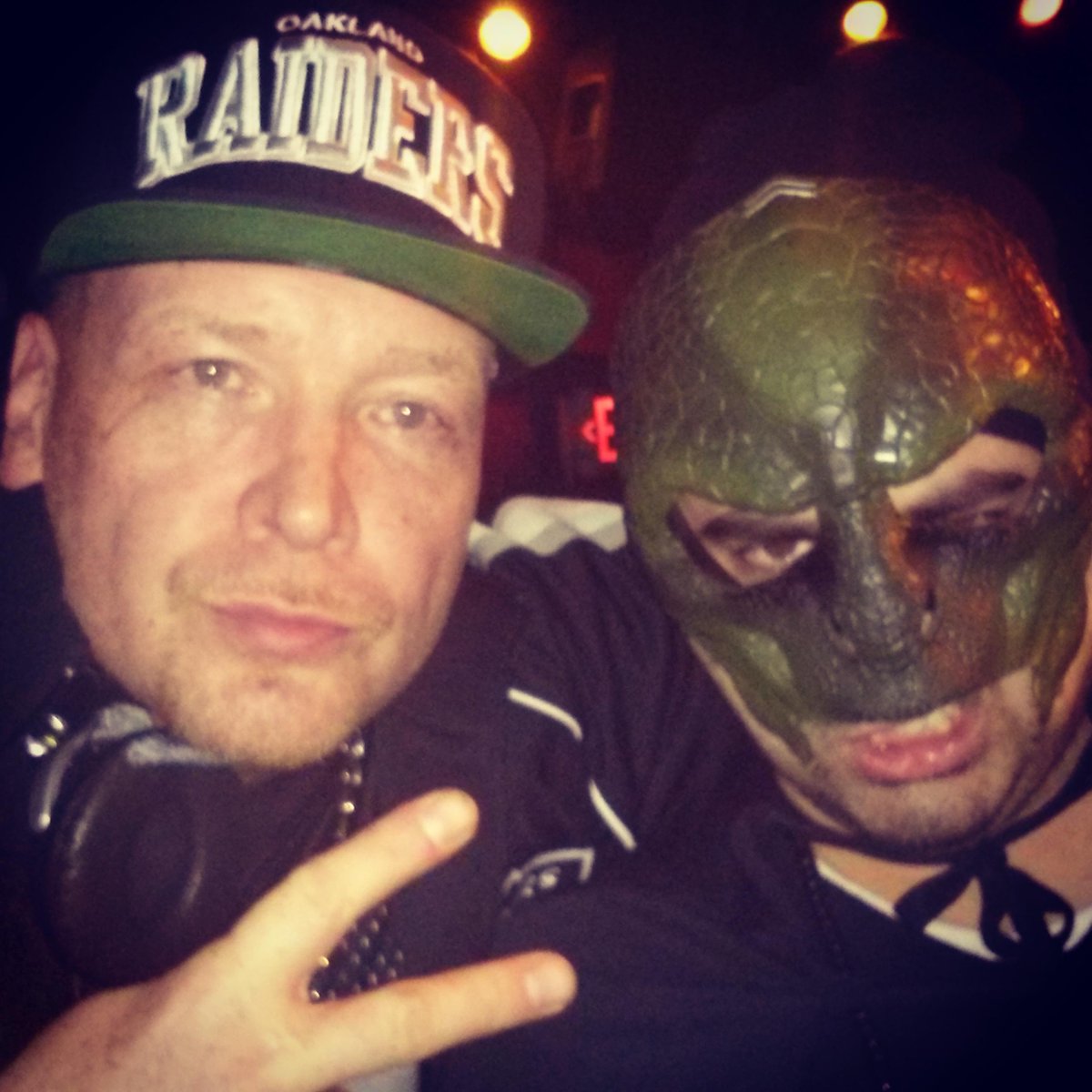 omir_SWIZZIE's tweet image. Throw back Thursday with DJ 2Tuff

#tbt #dj #2tuff #detonator #tuffcrew #music