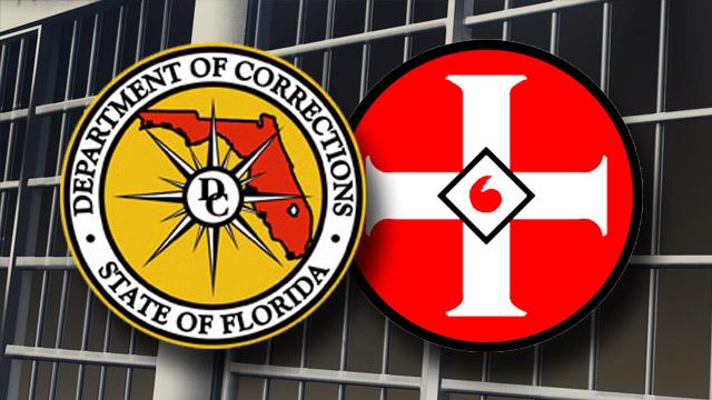 WPLGLocal10's tweet photo. #BREAKING 3 Fla prison workers were KKK members, plotted to kill black inmate, prosecutor says http://t.co/5spFPzck9J http://t.co/Eccr6BzmuT
