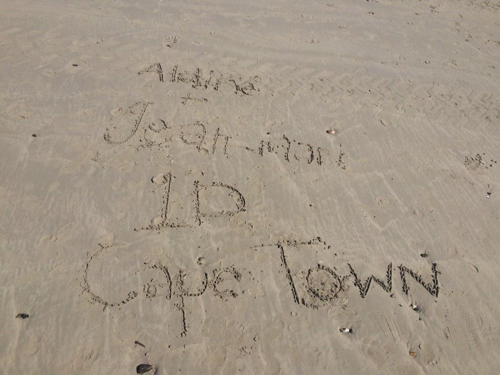 Rockinq1D's tweet photo. Best night ever live in CT 😭😭 niam louis http://t.co/QfRZpXFwgG