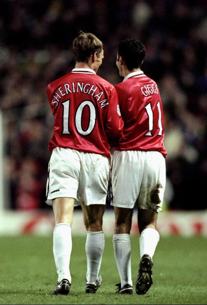 Happy birthday to Treble-winner, Teddy Sheringham! Legend 