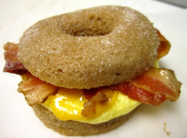 GFreeBakeryCafe's tweet photo. A yawn is a silent scream for breakfast. http://t.co/RFy3yjSyk2