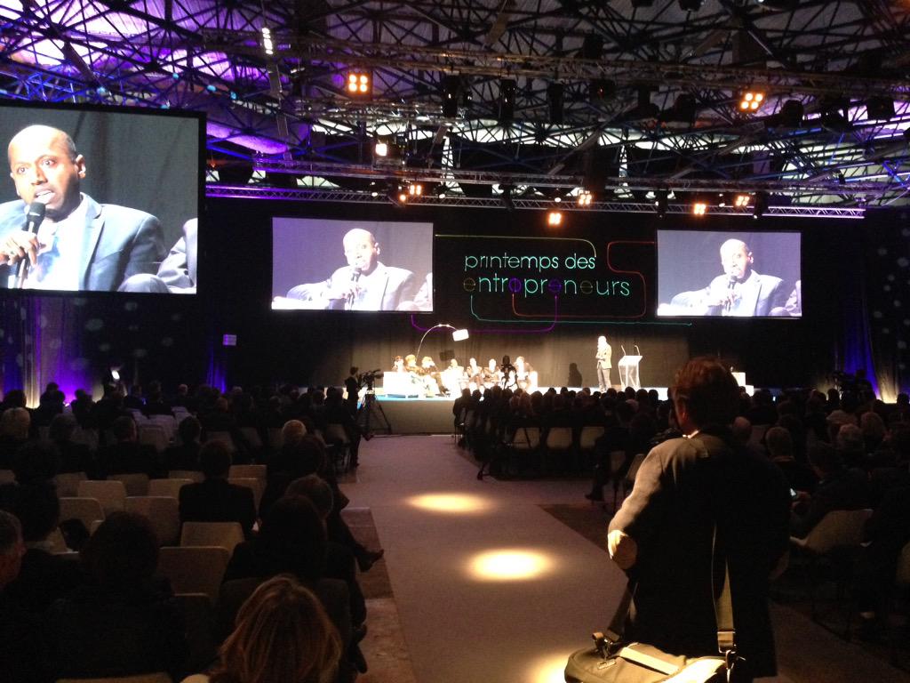 <a href="/medeflyonrhone/">MEDEF Lyon-Rhône</a> salle impressionnante, thème passionnant. Bravo #onsebouge #pme #tpe